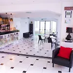 Hotel Leonardo