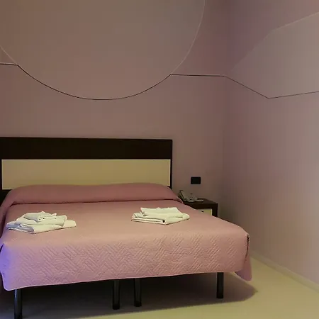 Hotel Leonardo 3*