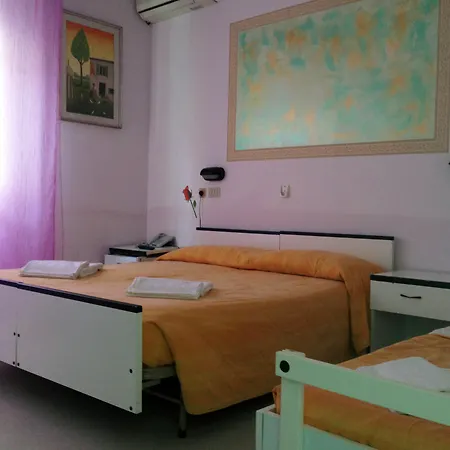 Hotel Leonardo 3*