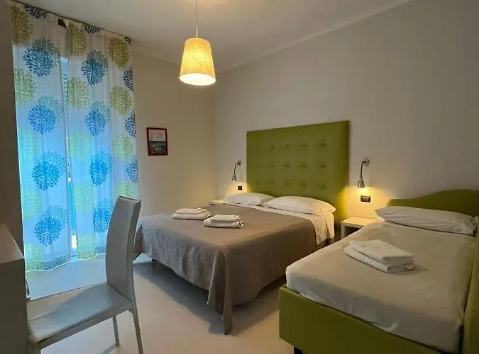 فندق Leonardo 3*