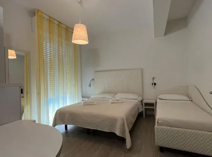 Leonardo فندق 3*