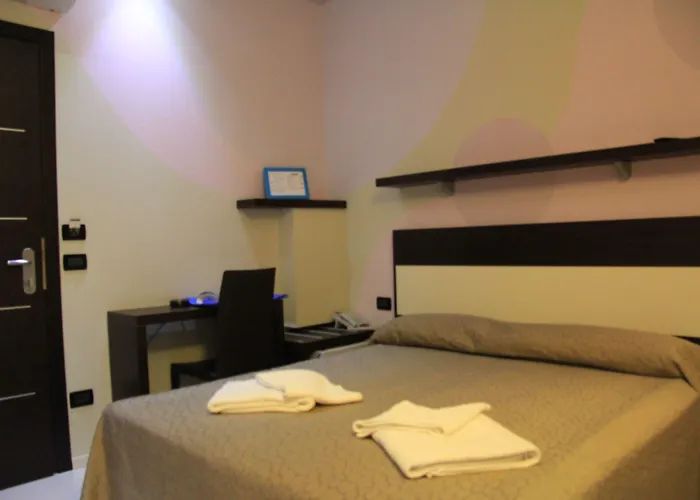 فندق Leonardo تْشيزيناتيكو