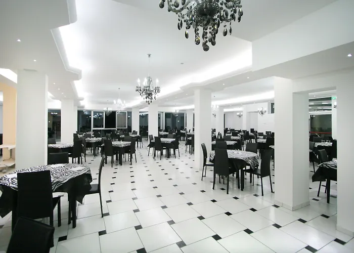 Leonardo فندق تْشيزيناتيكو