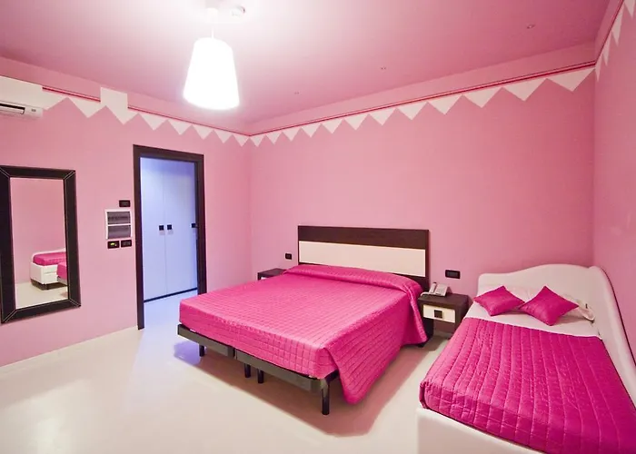 فندق Leonardo 3*