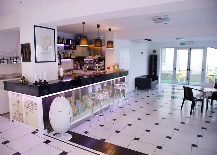 فندق Leonardo تْشيزيناتيكو